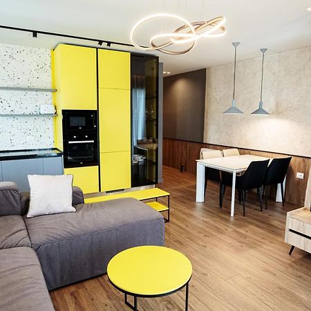 Visar Apartments Vlorë Buitenkant foto
