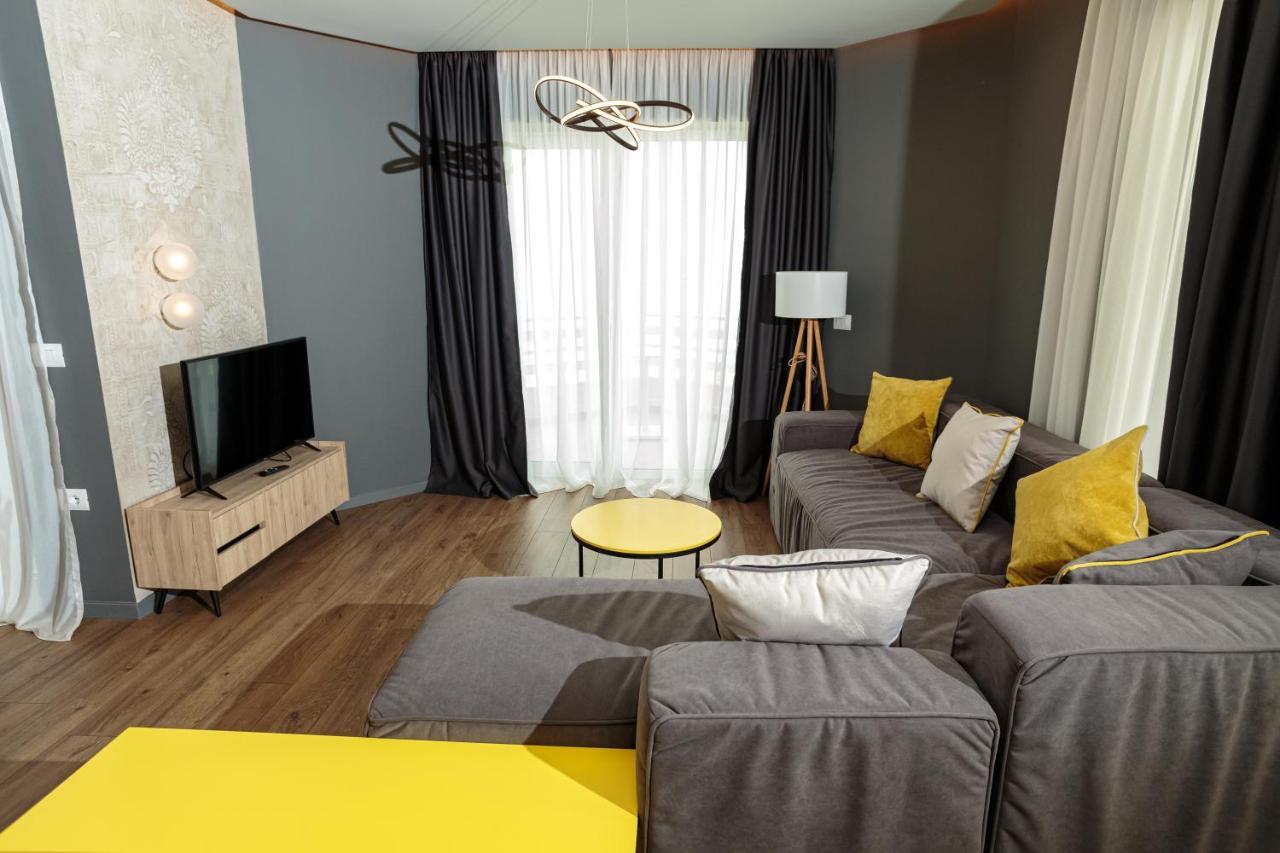 Visar Apartments Vlorë Buitenkant foto