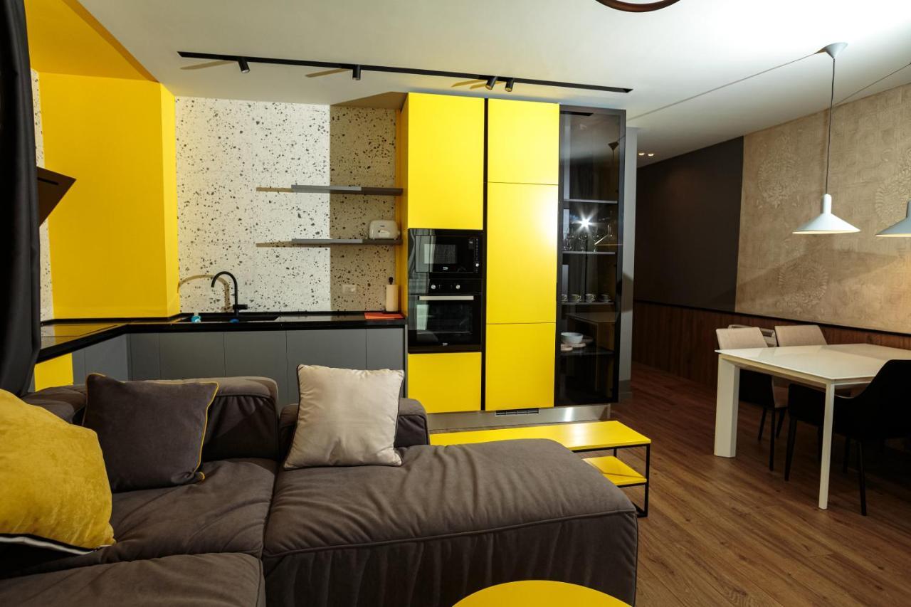 Visar Apartments Vlorë Buitenkant foto