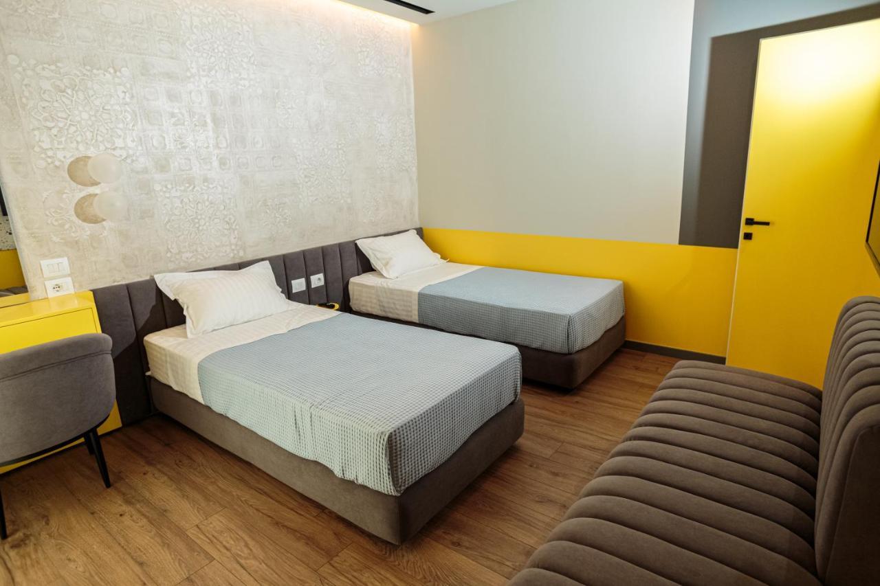 Visar Apartments Vlorë Buitenkant foto