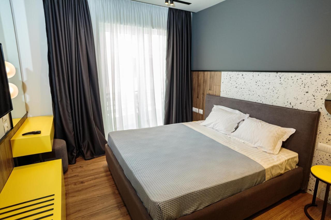 Visar Apartments Vlorë Buitenkant foto