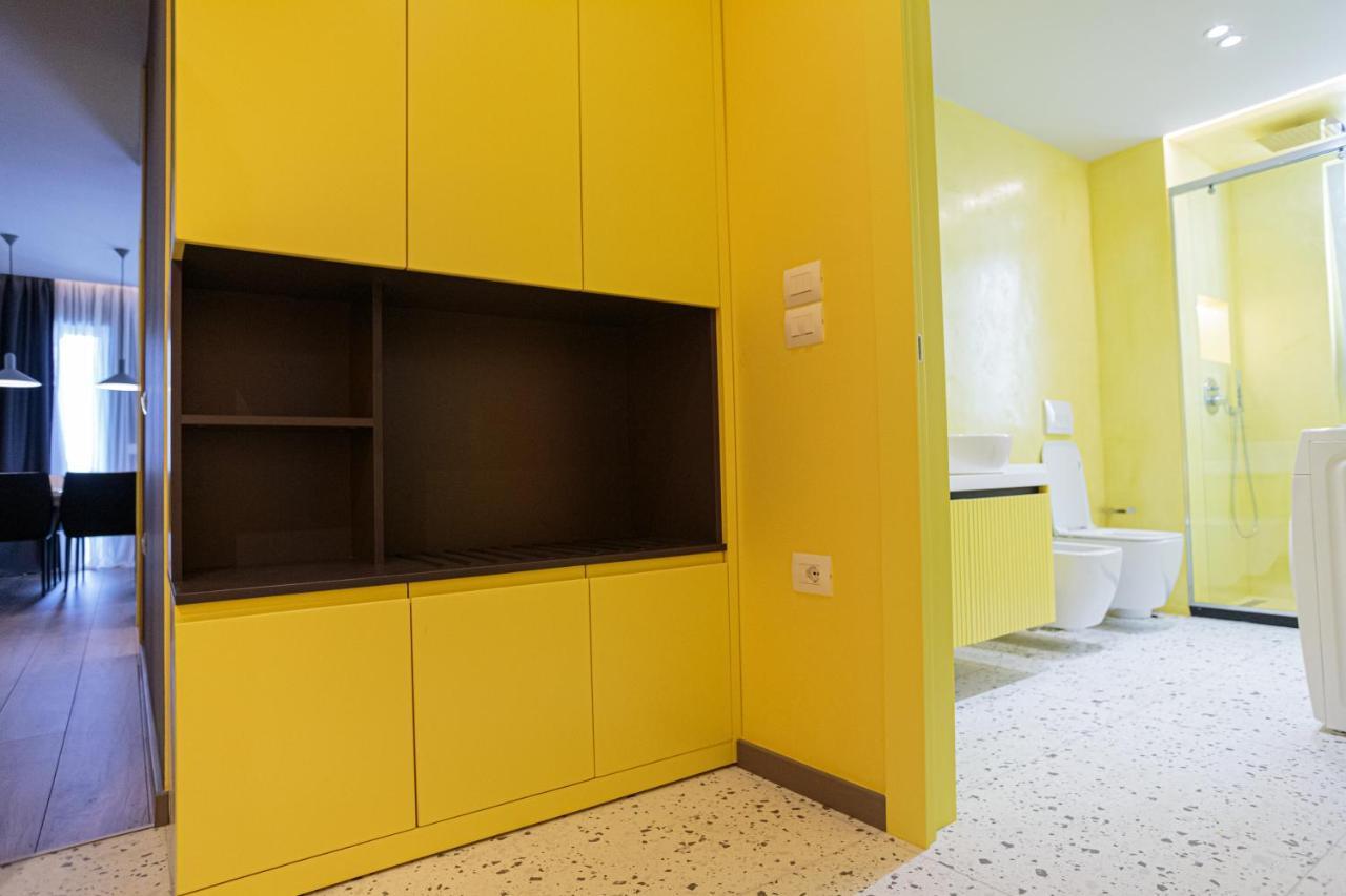 Visar Apartments Vlorë Buitenkant foto