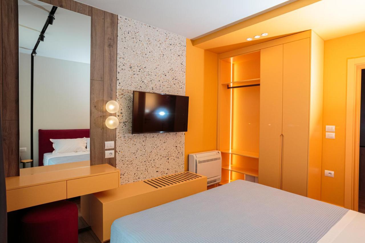 Visar Apartments Vlorë Buitenkant foto