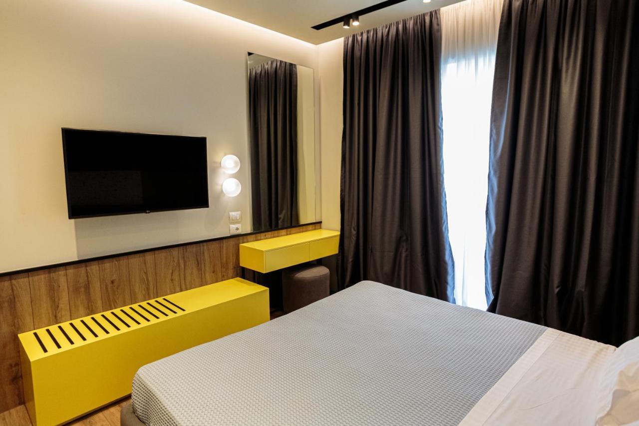 Visar Apartments Vlorë Buitenkant foto
