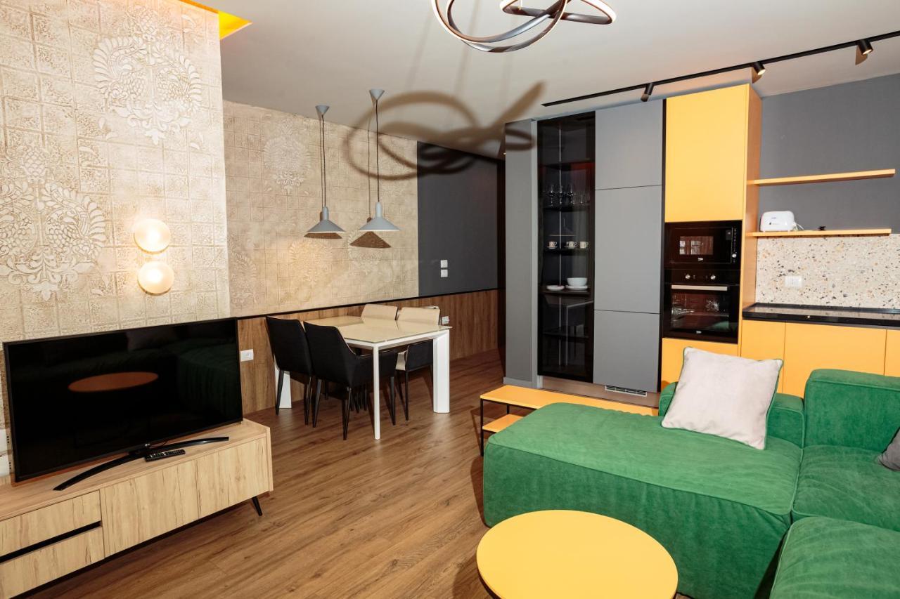 Visar Apartments Vlorë Buitenkant foto