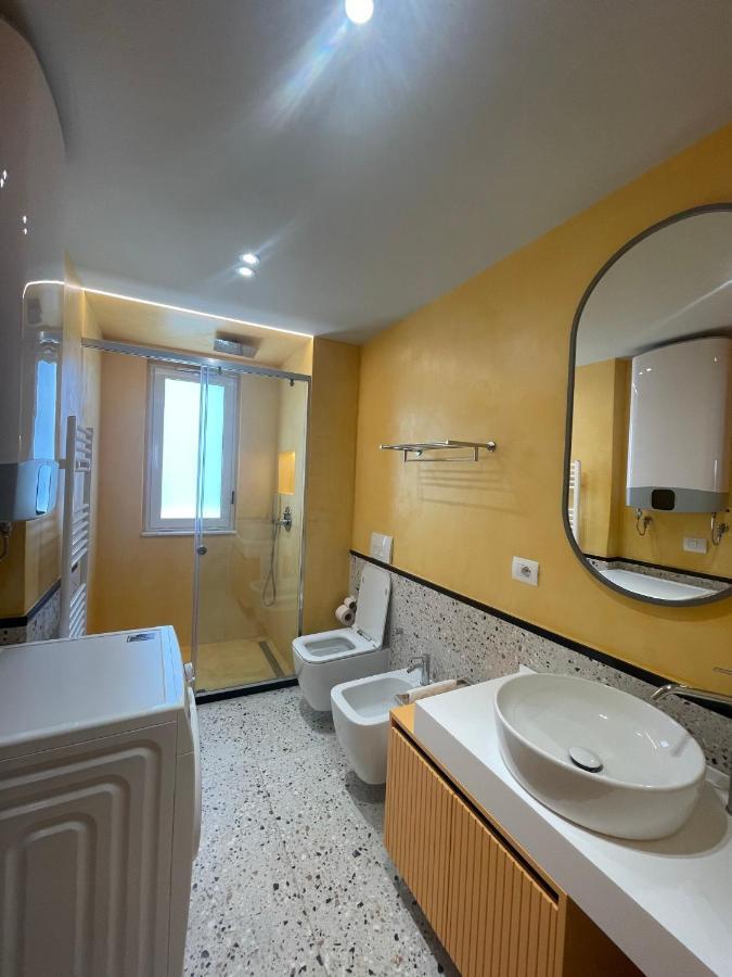 Visar Apartments Vlorë Buitenkant foto
