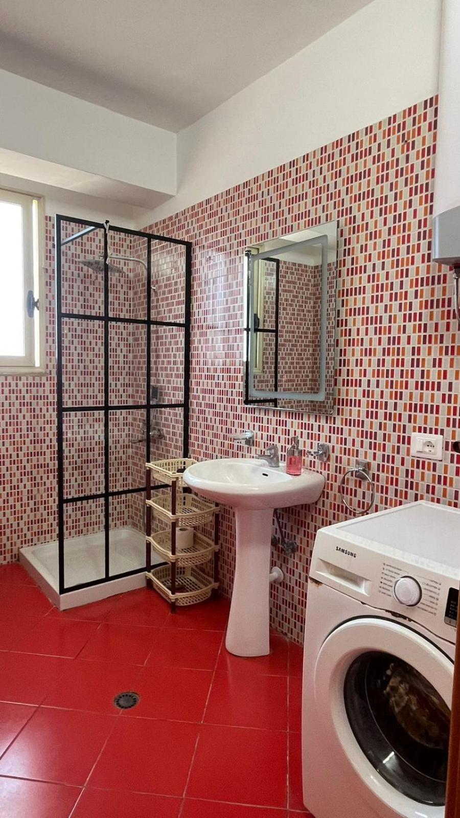 Visar Apartments Vlorë Buitenkant foto
