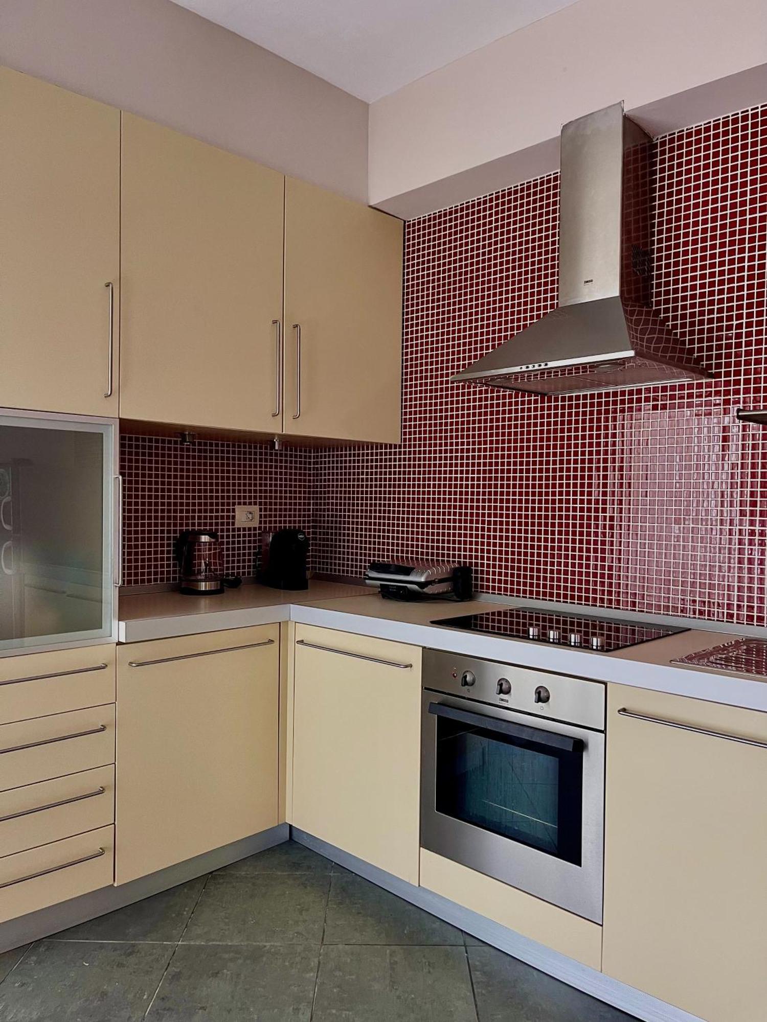 Visar Apartments Vlorë Buitenkant foto